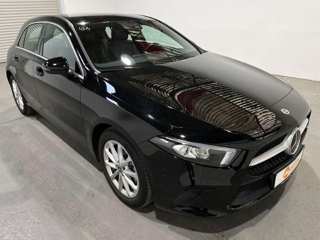 Gebraucht Mercedes A200 Progressive 150 PS (110 kW) 2021 Schwarz Limousine