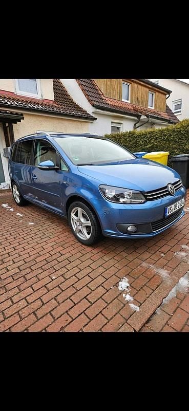 Gebraucht VW Touran 140 PS (102 kW) 2014 Blau Van / Kleinbus
