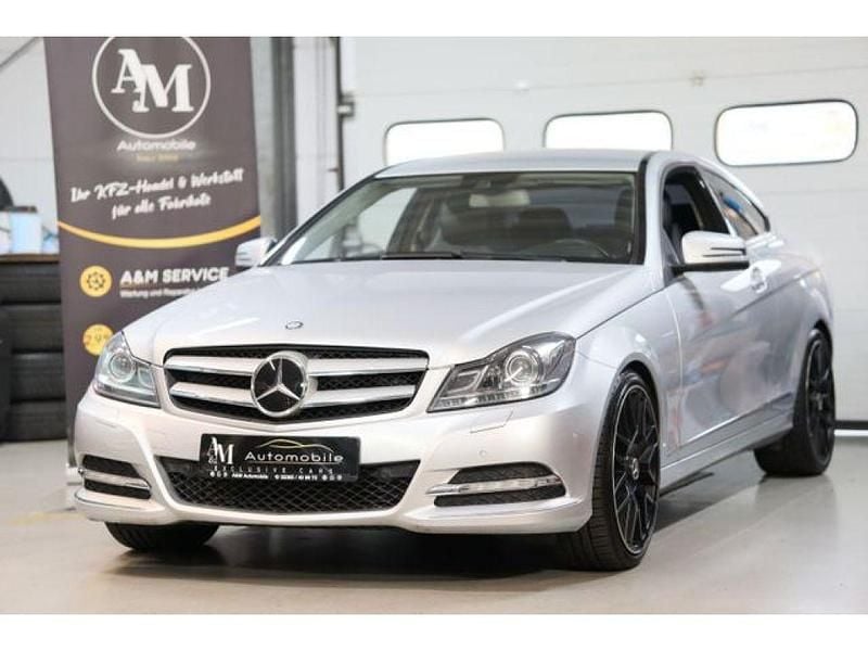 Iridiumsilber metalliclack (metallic) Gebraucht 2011 Mercedes C250 Coupé | 11.499 € (Guter Preis) - Bild 1/3