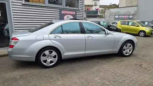 Gebraucht Mercedes S500 388 PS (285 kW) 2009 Iridiumsilber  metalliclack Limousine