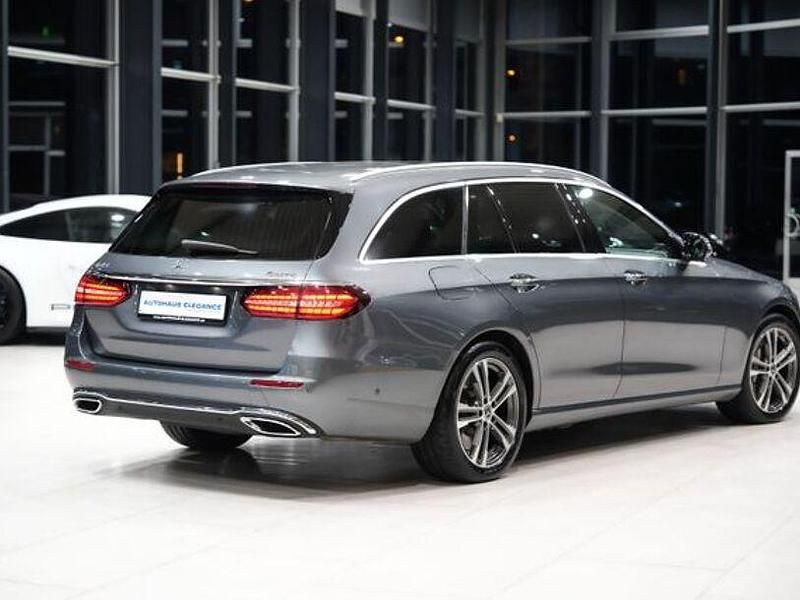 Gebraucht Mercedes E450 Avantgarde 367 PS (269 kW) 2020 Selenitgrau  metalliclack Kombi