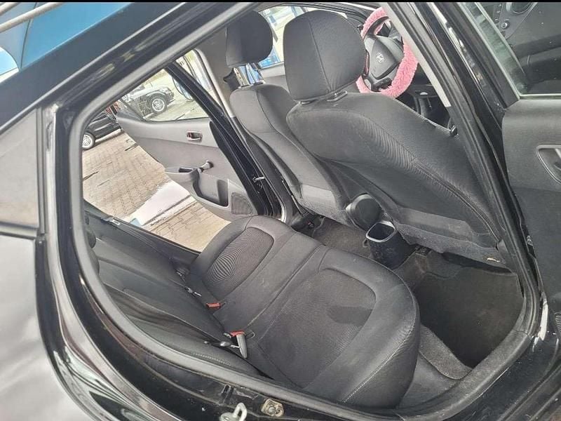 Gebraucht Hyundai i10 Intro Edition 65 PS (47 kW) 2016 Schwarz Kleinwagen