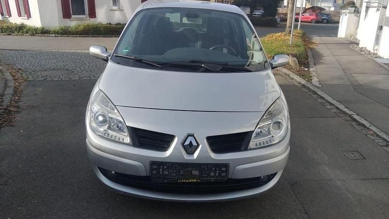 Grau Gebraucht 2008 Renault Scénic II Avantage Van / Kleinbus | 2.999 € (Fairer Preis) - Bild 1/4