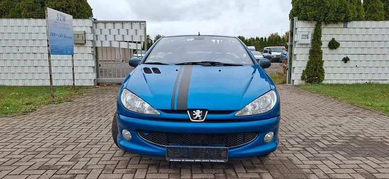 Blau Gebraucht 2005 Peugeot 206 CC Tendance Cabrio | 900 € (Superpreis) - Bild 1/4