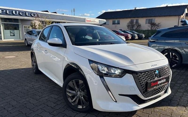 Gebraucht Peugeot 208 Active 100 kW (136 PS) 2021 Weiß Kleinwagen