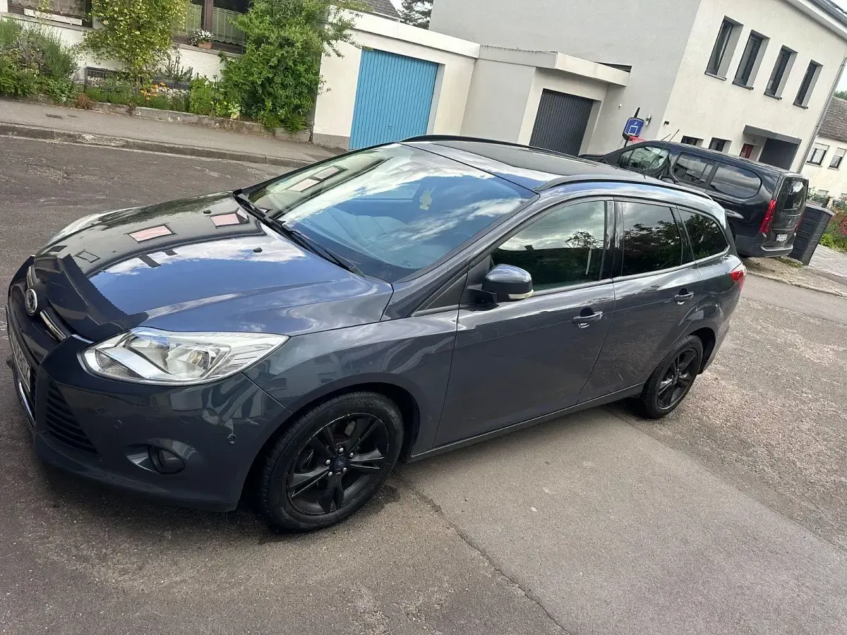 Używany Ford Focus SYNC Edition 116 KM (85 kW) 2014 Biały Kombi