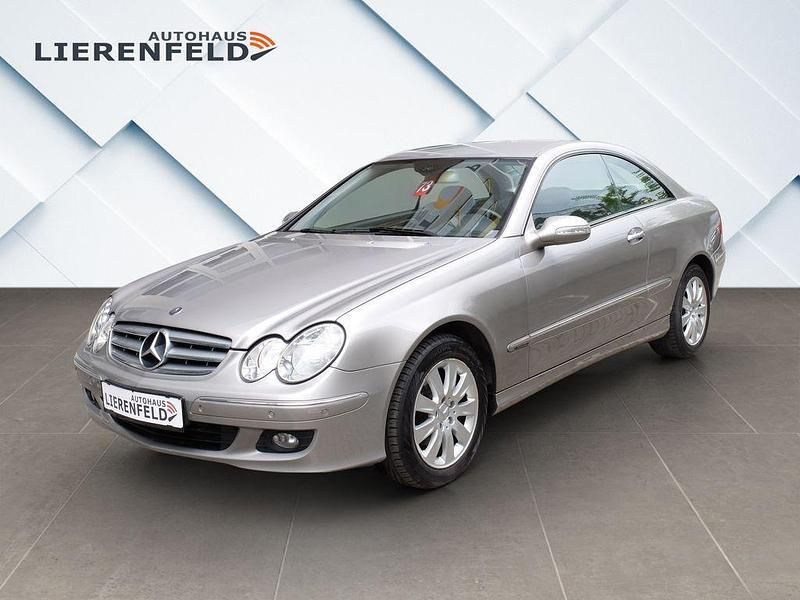 Silber Gebraucht 2006 Mercedes CLK220 Elegance Coupé | 9.490 € (Fairer Preis) - Bild 1/4