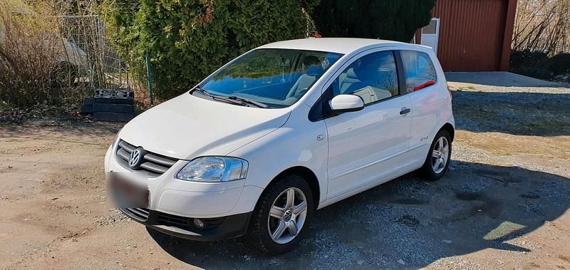 Usata VW Fox Style 60 CV (44 kW) 2011 Bianco Utilitaria