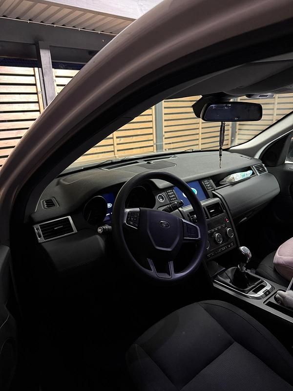 Gebraucht Land Rover Discovery Sport 160 PS (117 kW) 2016 Weiß SUV