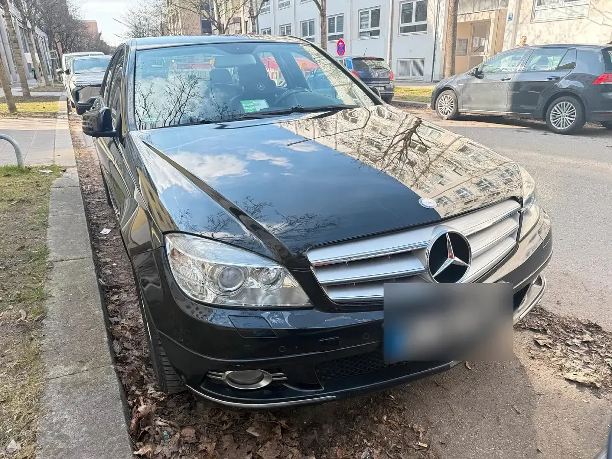 Gebraucht Mercedes C200 184 PS (135 kW) 2009 Schwarz Limousine
