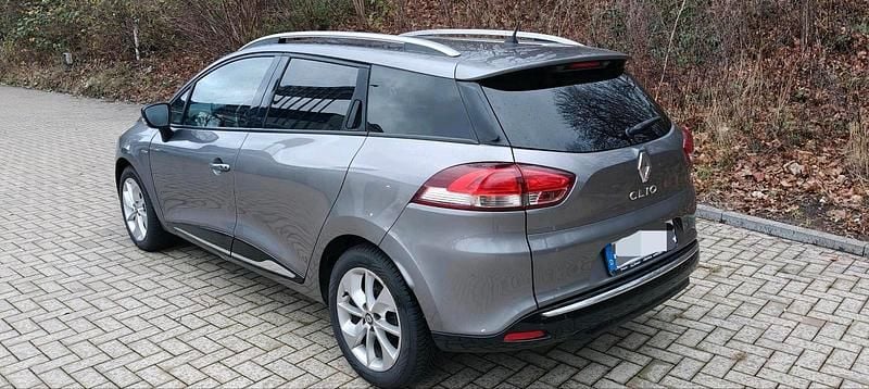 Gebraucht Renault Clio GrandTour 90 PS (66 kW) 2016 Grau Kombi