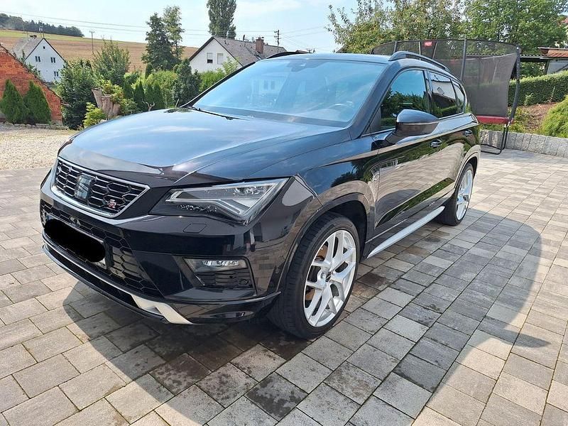 Schwarz Gebraucht 2018 Seat Ateca 4Drive SUV | 26.000 € (Etwas zu teuer) - Bild 1/4