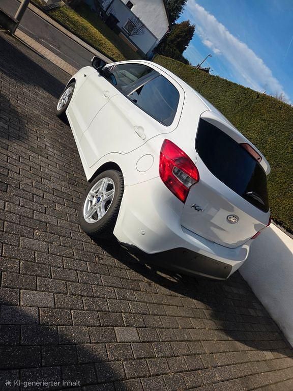 Gebraucht Ford Ka 86 PS (63 kW) 2017 Weiß Limousine