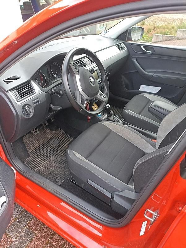 Usata Skoda Rapid 106 CV (77 kW) 2017 Rosso Utilitaria