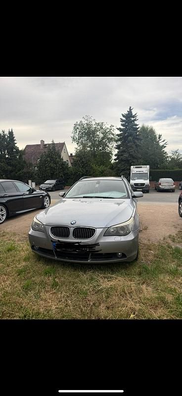 Grau Gebraucht 2006 BMW 525 Kombi | 2.000 € (Guter Preis) - Bild 1/2