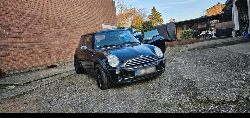 Gebraucht Mini Cooper 85 PS (62 kW) 2006 Schwarz Kleinwagen
