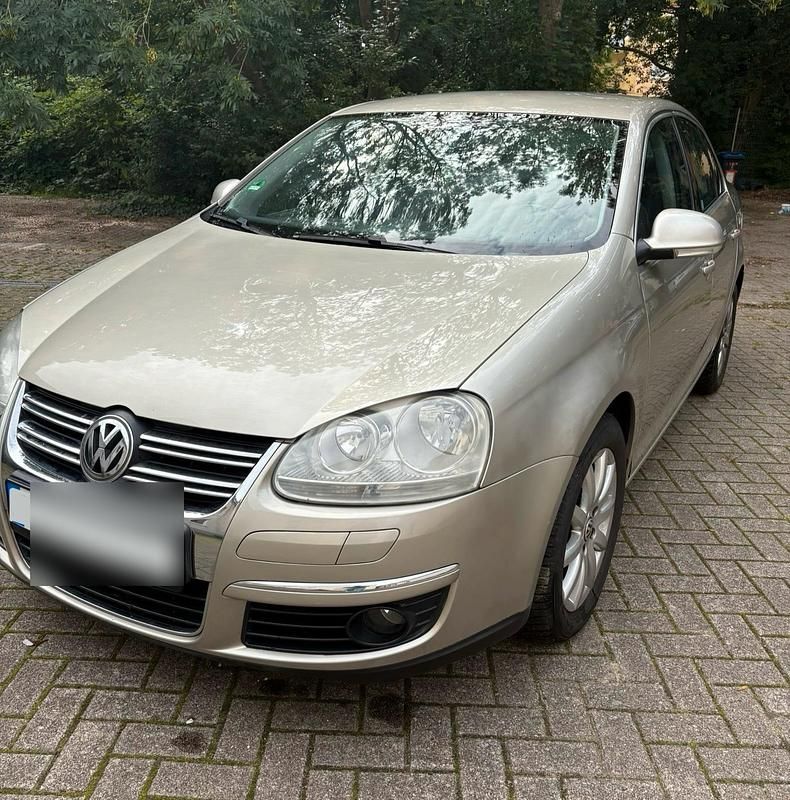 Gold Gebraucht 2006 VW Jetta Limousine | 3.600 € (Fairer Preis) - Bild 1/4