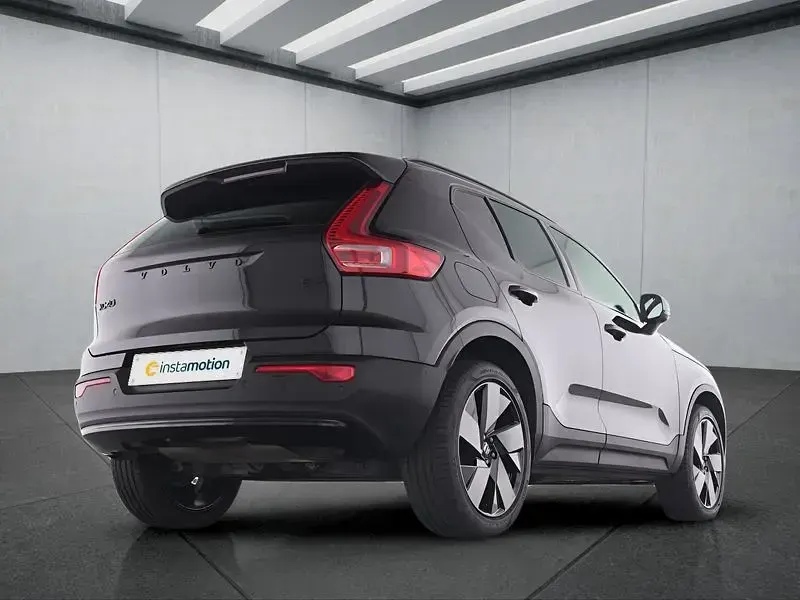 Gebraucht Volvo XC40 Plus 163 PS (119 kW) 2025 Schwarz SUV