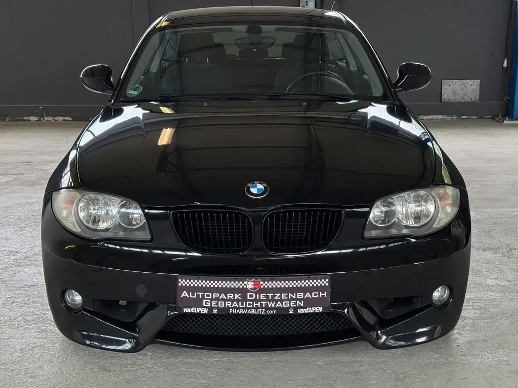 Gebraucht BMW 116 Sport Line 122 PS (89 kW) 2011 Schwarz Kleinwagen