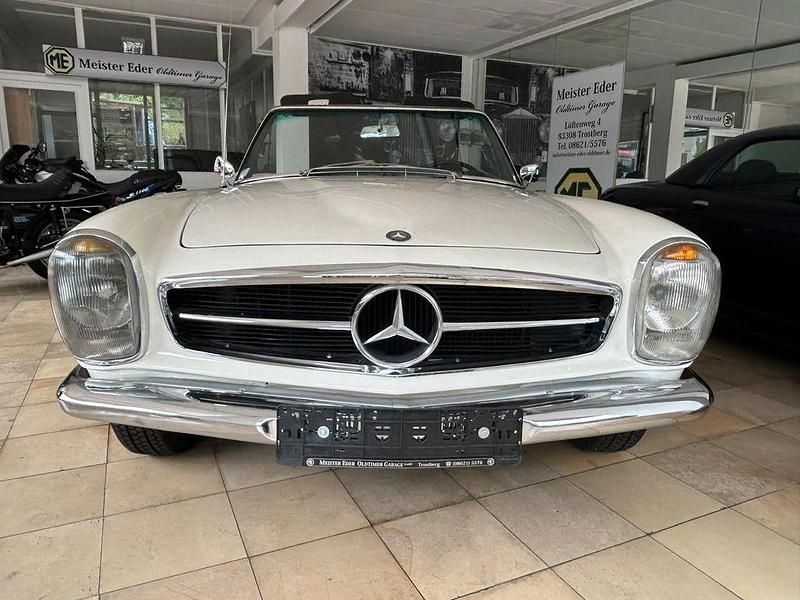 Gebraucht Mercedes 230 150 PS (110 kW) 1966 Weiß Cabrio