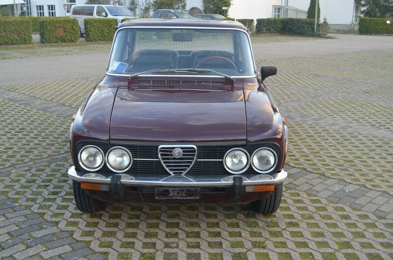Rot Gebraucht 1977 Alfa Romeo Giulia Super Limousine | 13.299 € - Bild 1/4