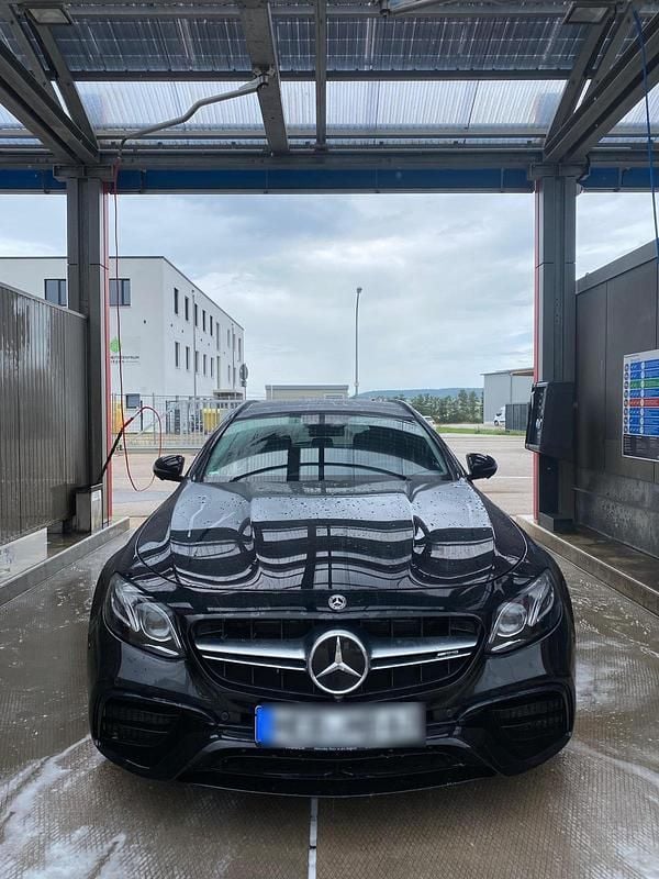 Schwarz Gebraucht 2019 Mercedes E63S AMG Kombi | 57.500 € (Superpreis) - Bild 1/4