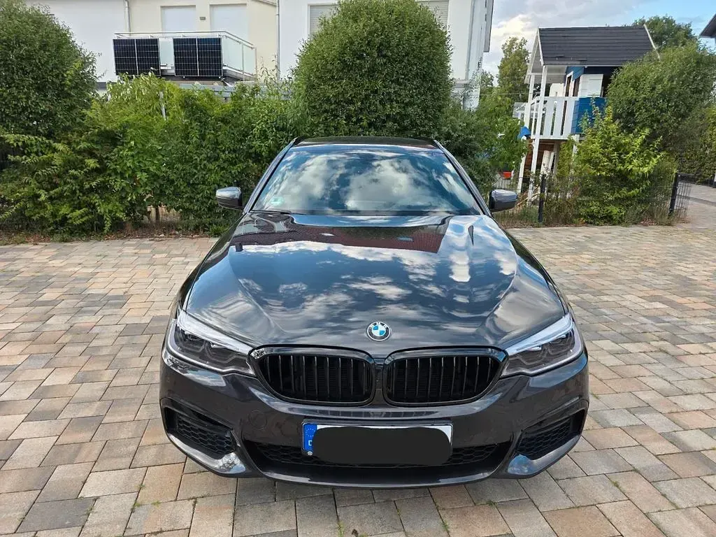 Gebraucht BMW 530 M Sport 265 PS (194 kW) 2019 Schwarz Limousine