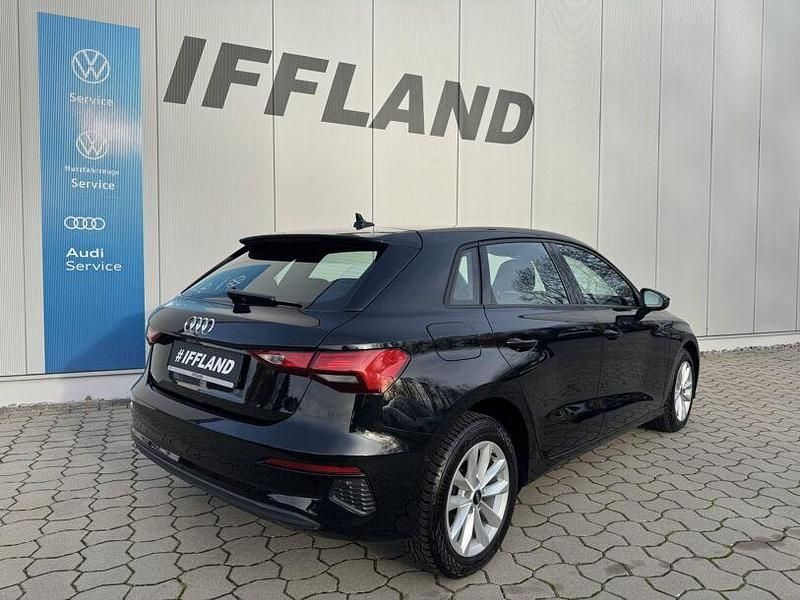 Gebraucht Audi A3 Advanced 110 PS (80 kW) 2023 Mythosschwarz metallic Limousine
