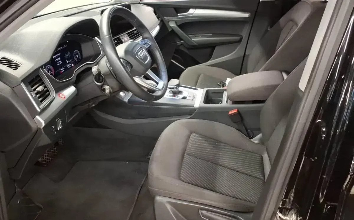 Second-hand Audi Q5 S-Line 204 CP (150 kW) 2024 Negru SUV