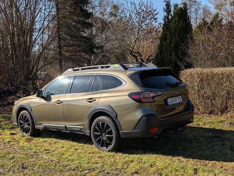 Gebraucht Subaru Outback Exclusive+ 169 PS (124 kW) 2021 Grün Kombi