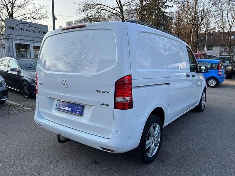 Second-hand Mercedes Vito 163 CP (119 kW) 2017 Alb Van