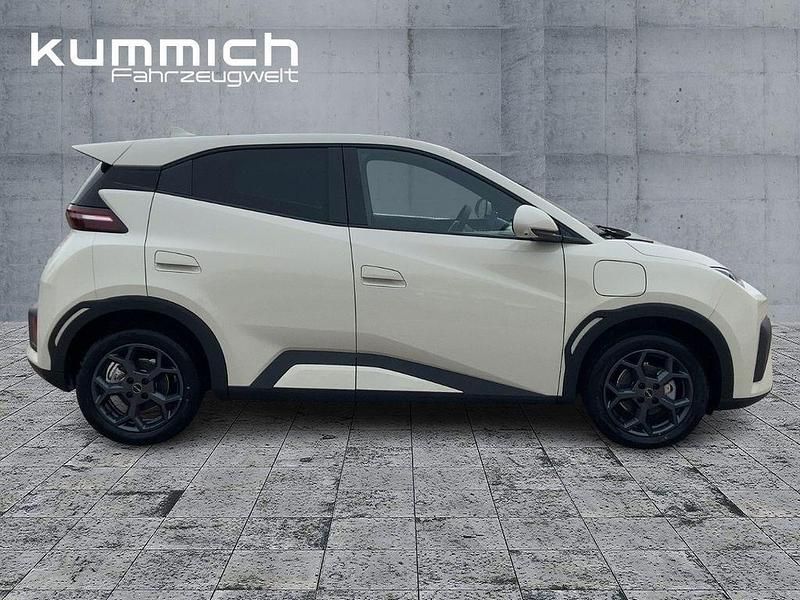 Nowe BYD Dolphin Surf Comfort 114 kW (156 KM) 2026 Biały Hatchback