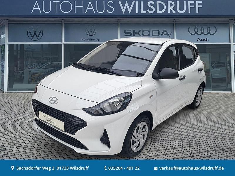 Atlas white Neu 2025 Hyundai i10 Comfort Kleinwagen | 15.590 € (Guter Preis) - Bild 1/4
