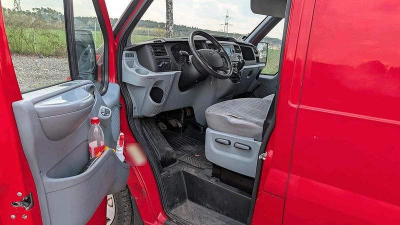 Gebraucht Ford Transit 85 PS (62 kW) 2012 Rot Van / Kleinbus