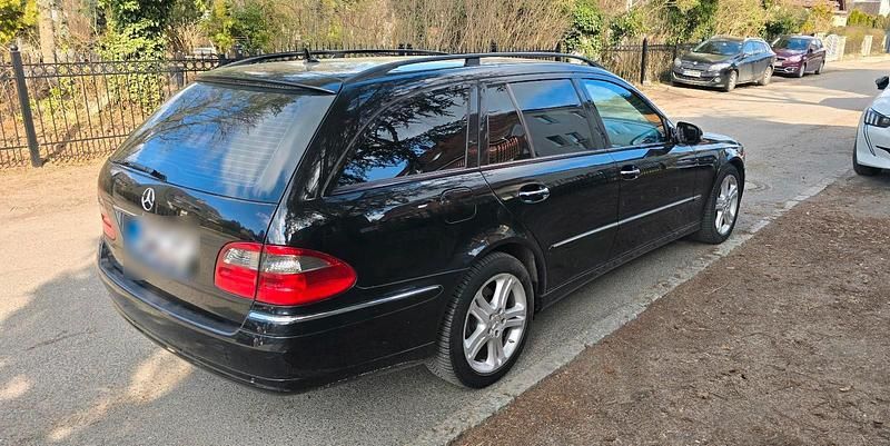 Gebraucht Mercedes E280 Avantgarde 190 PS (139 kW) 2007 Schwarz Kombi