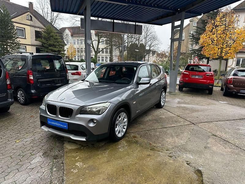 Grau Gebraucht 2010 BMW X1 Sport Line SUV | 5.990 € (Superpreis) - Bild 1/4