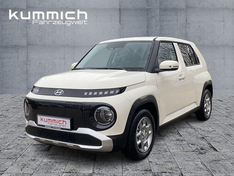 Weiß Gebraucht 2025 Hyundai Inster Trend Kleinwagen | 23.910 € - Bild 1/4