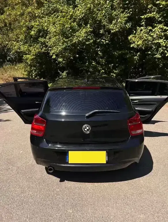 Gebraucht BMW 118 Sport Line 143 PS (105 kW) 2013 Schwarz Kleinwagen