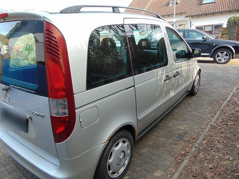 Gebraucht Mercedes Vaneo 90 PS (66 kW) 2004 Silber Van / Kleinbus