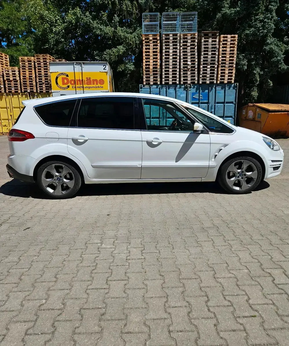 Gebraucht Ford S-MAX S 203 PS (149 kW) 2012 Weiß Van / Kleinbus