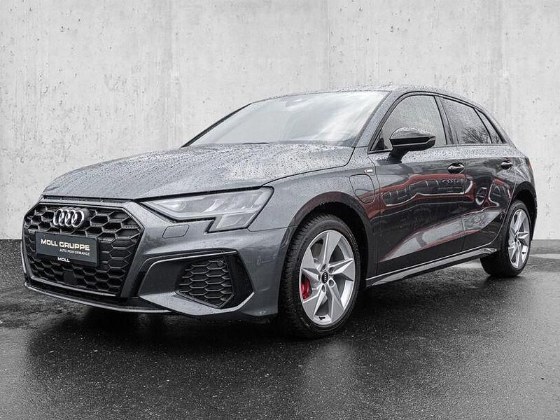 Gebraucht Audi A3 Ambiente 245 PS (180 kW) 2022 Grau Limousine