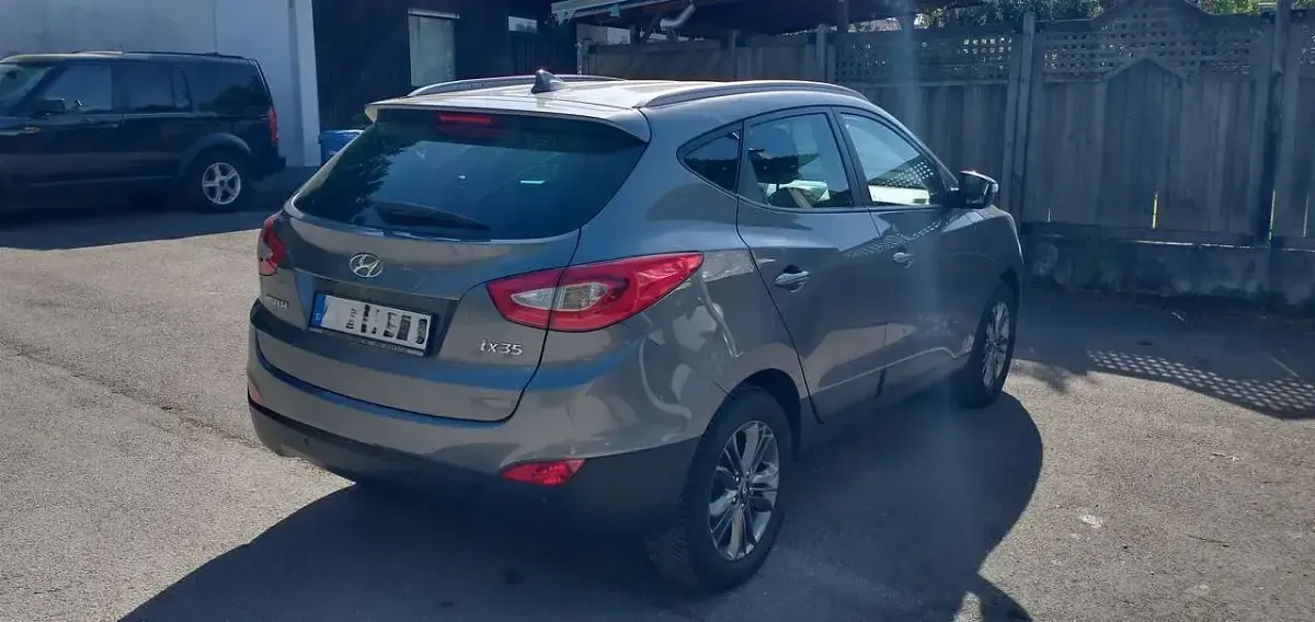 Gebraucht Hyundai ix35 135 PS (99 kW) 2015 Grau SUV