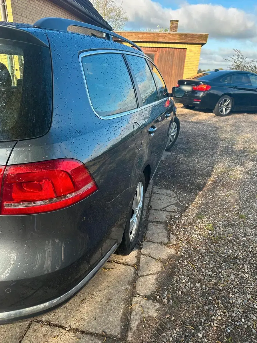 Usata VW Passat 140 CV (102 kW) 2011 Grigio Station wagon