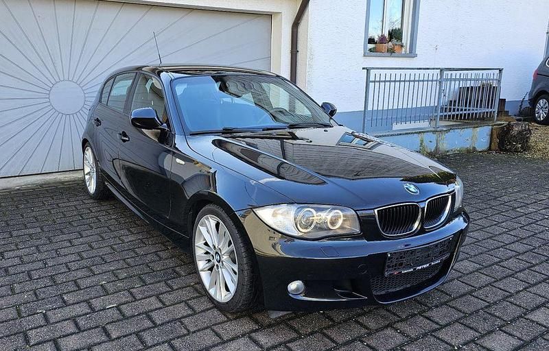 Gebraucht BMW 120 M Sport 177 PS (130 kW) 2011 Schwarz Kleinwagen
