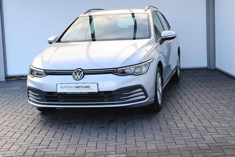 Gebraucht VW Golf VIII 150 PS (110 kW) 2023 Silber Limousine