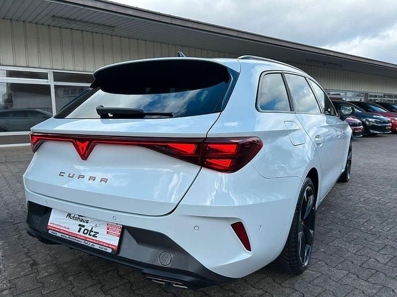 Gebraucht Cupra Leon 150 PS (110 kW) 2025 Weiß Limousine