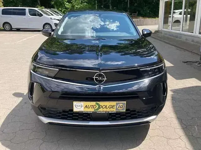 Gebraucht Opel Mokka-e Elegance 100 kW (136 PS) 2023 Diamant schwarz SUV