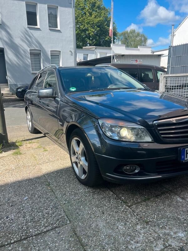 Grau Gebraucht 2008 Mercedes C220 Kombi | 6.500 € - Bild 1/4