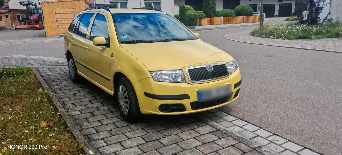 Gebraucht Skoda Fabia Tour 75 PS (55 kW) 2005 Gelb Kleinwagen