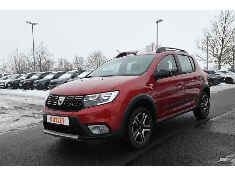Gebraucht Dacia Sandero Stepway 90 PS (66 kW) 2018 Rot Limousine